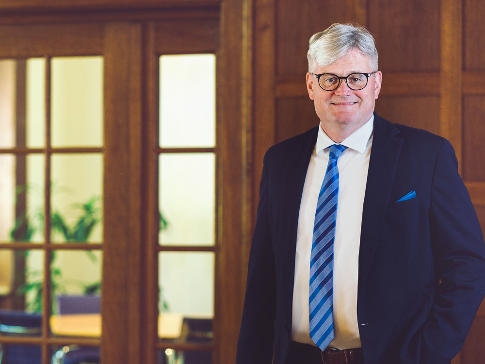 Dr. Frank Schidlowski